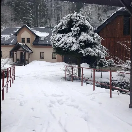 Na Horach, Plesivec *